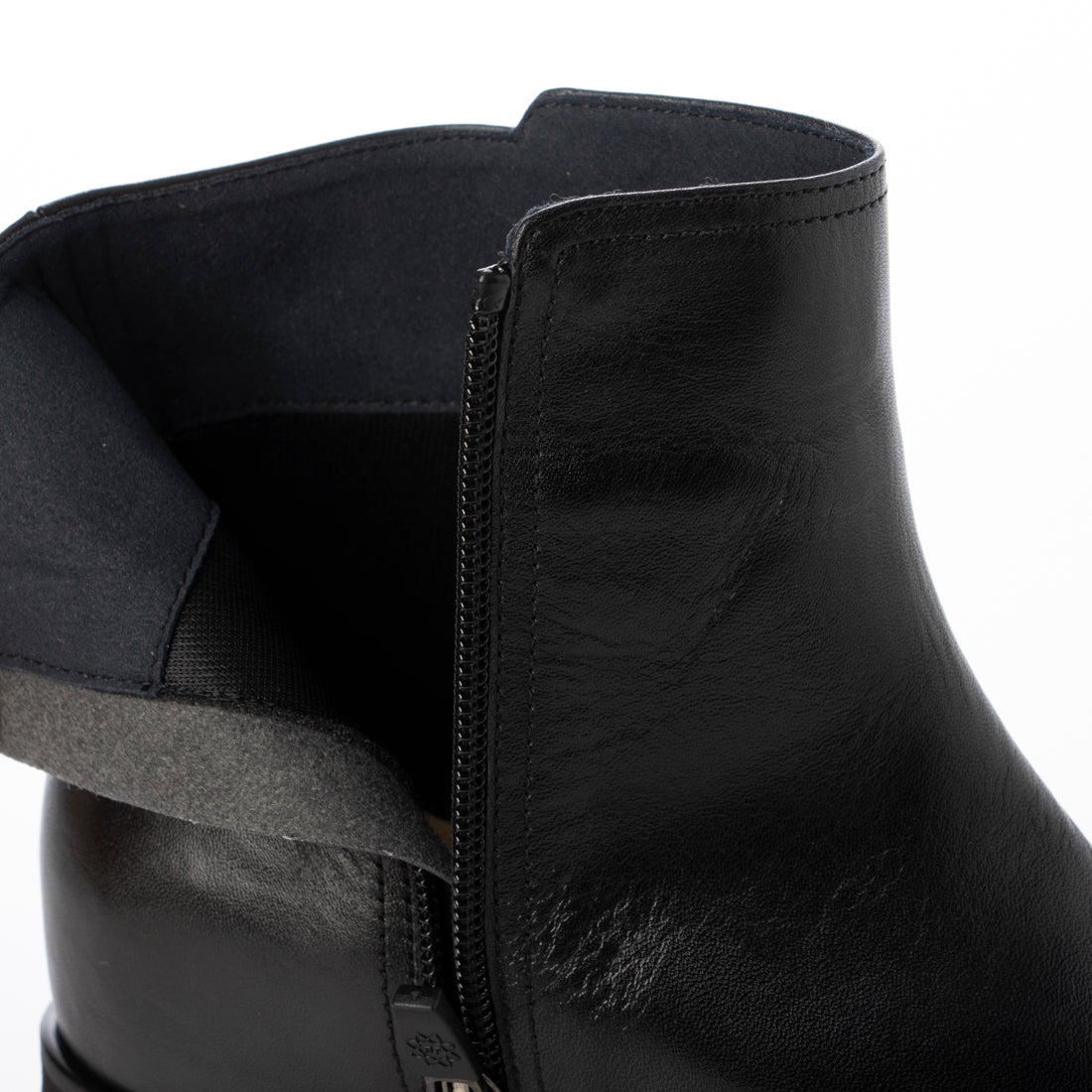 ビューフォート BeauFort 厚底ショートブーツ （ブラック