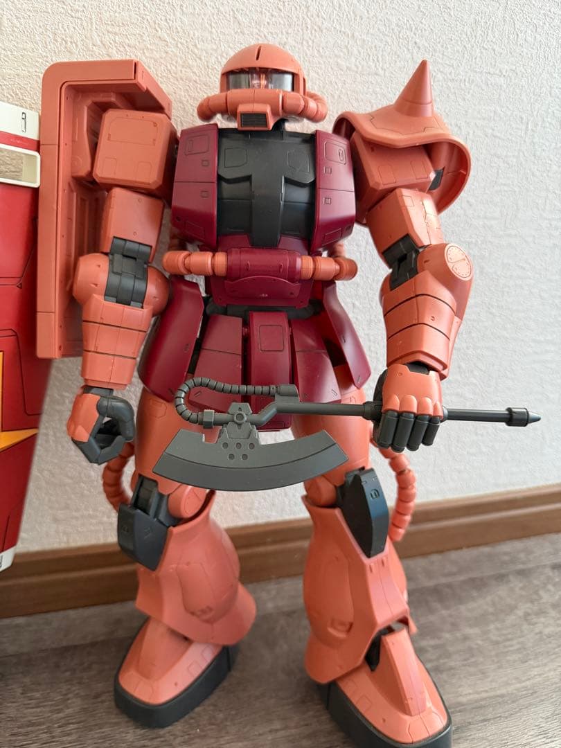 ガンプラ ガンダム、シャア専用ザクメガサイズモデルセット　ジャンク完成品 ガンダム、シャア専用ザクメガサイズモデルセット ジャンク完成品