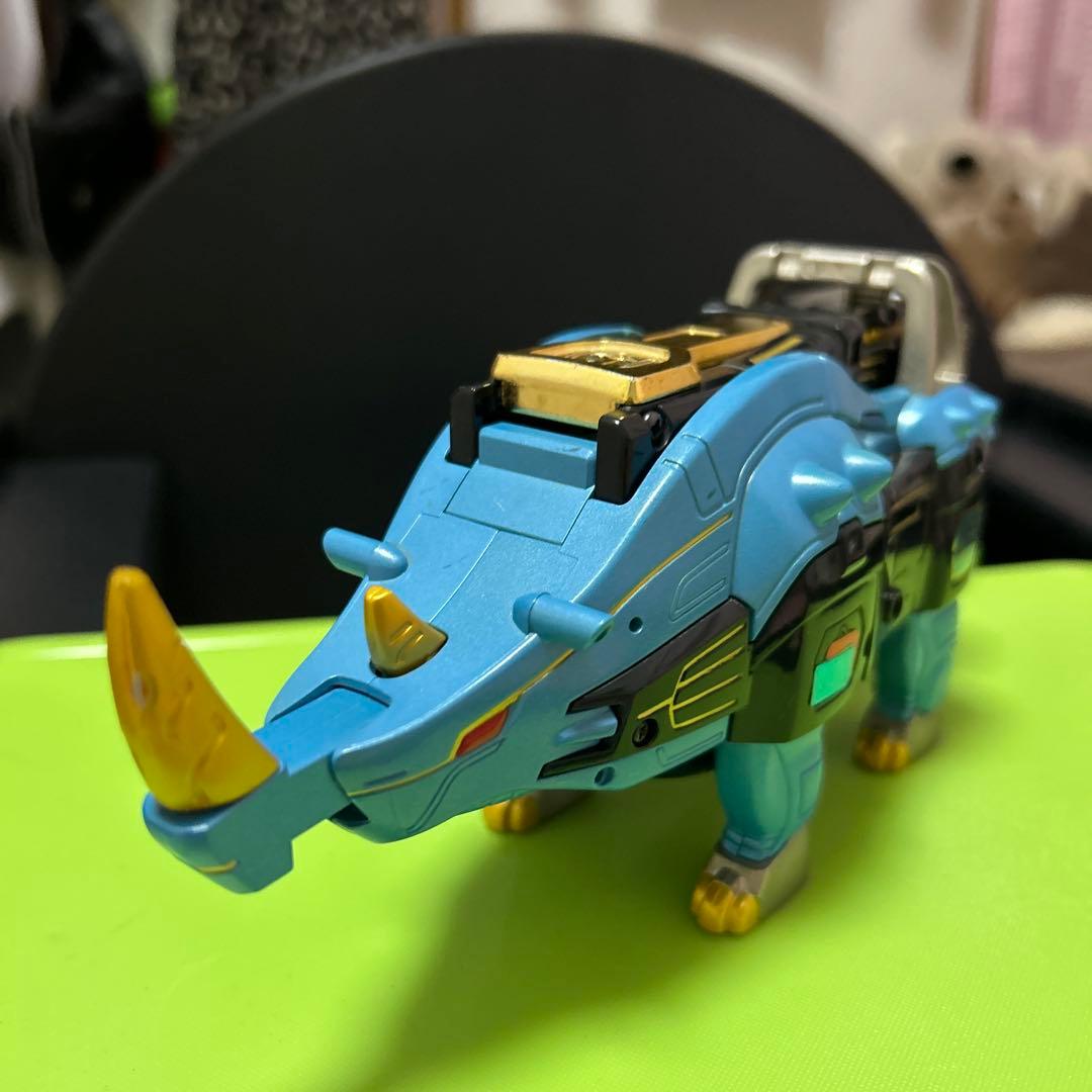 ガオレンジャー　ガオライノス&ガオマジロ 百獣戦隊ガオレンジャー パワーアニマルシリーズ5 ガオライノス