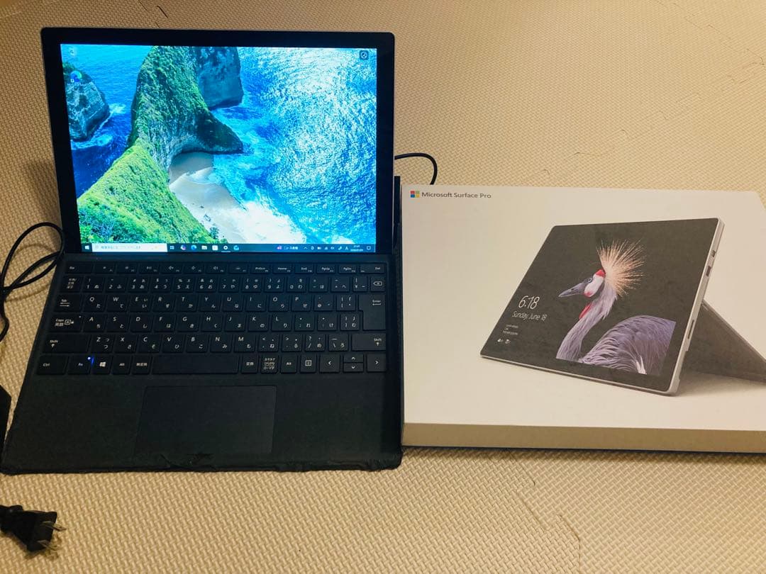 Microsoft Surface Pro 5 本体 Amazon.com : Microsoft Surface Pro (5th Gen) (Intel Core i7, 8GB