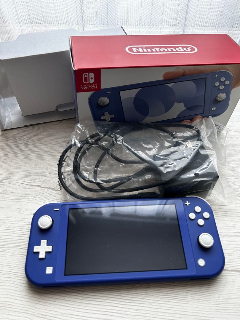 Switch Nintendo Lite ブルー　スイッチライト Amazon.co.jp: Nintendo Switch Lite ブルー : ゲーム