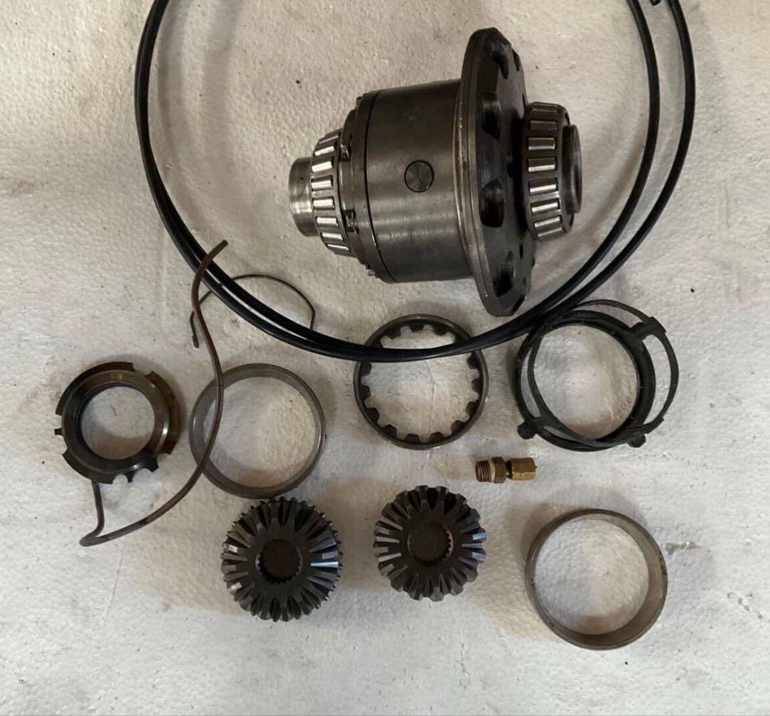 ジムニー　エアロッカー　デフロック　リア　部品取りに ジムニーエアロッカーデフロックリア部品取りに