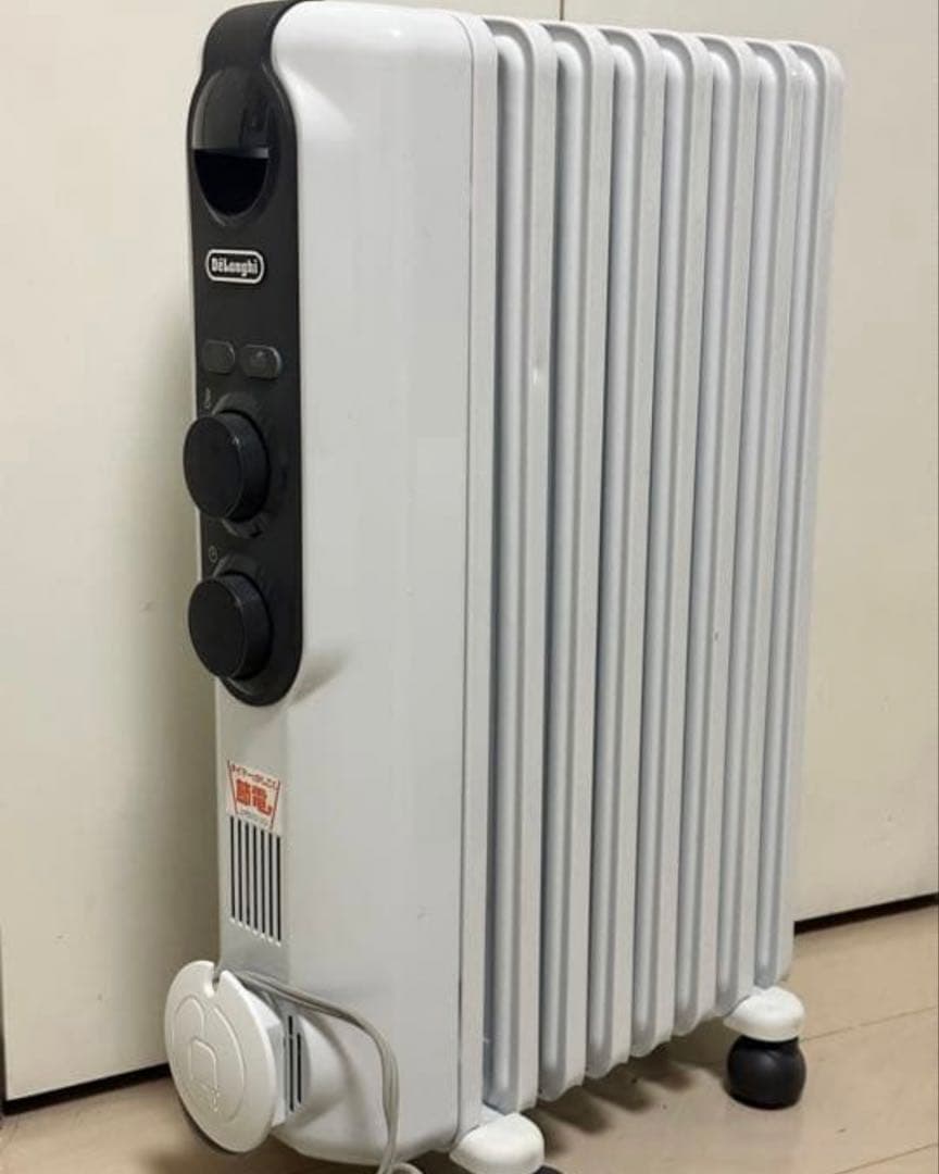 デロンギ　オイルヒーターDeLonghi RHJ35M0812-DG Amazon | De'Longhi (デロンギ) オイルヒーター アミカルド RHJ35M0812