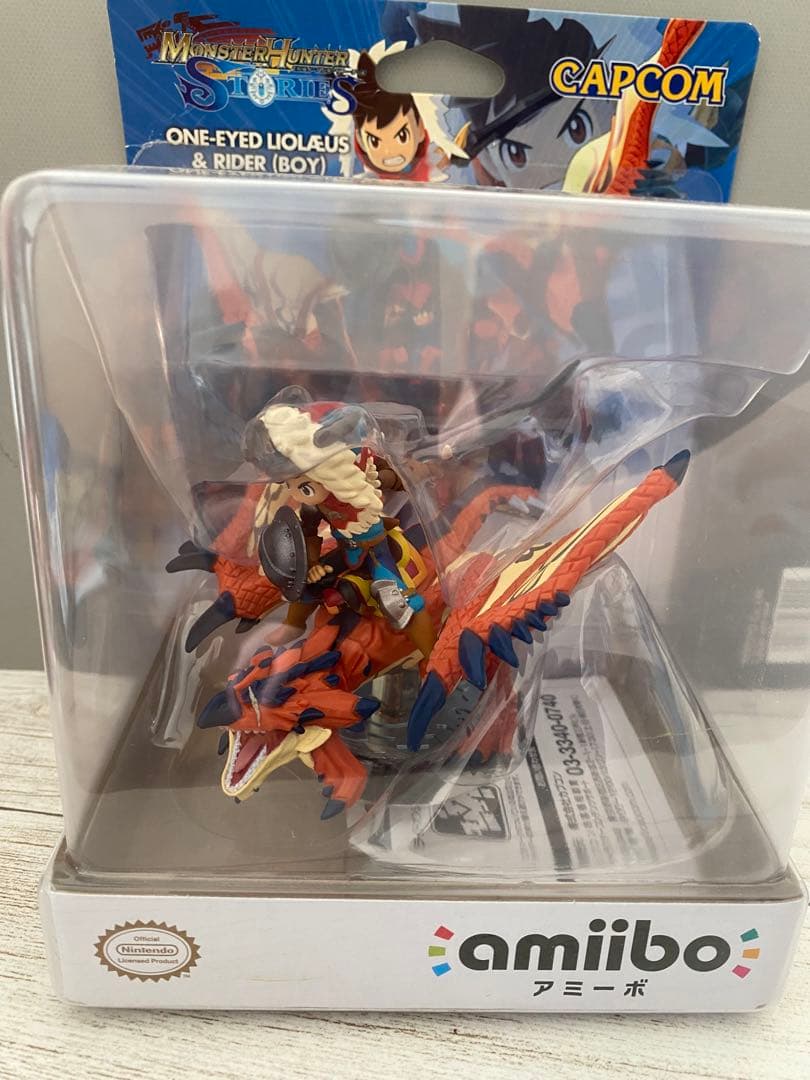 CAPCOM amiibo 隻眼のリオレウス＆ライダー（男の子） Amazon | amiibo 隻眼のリオレウス&ライダー(男の子